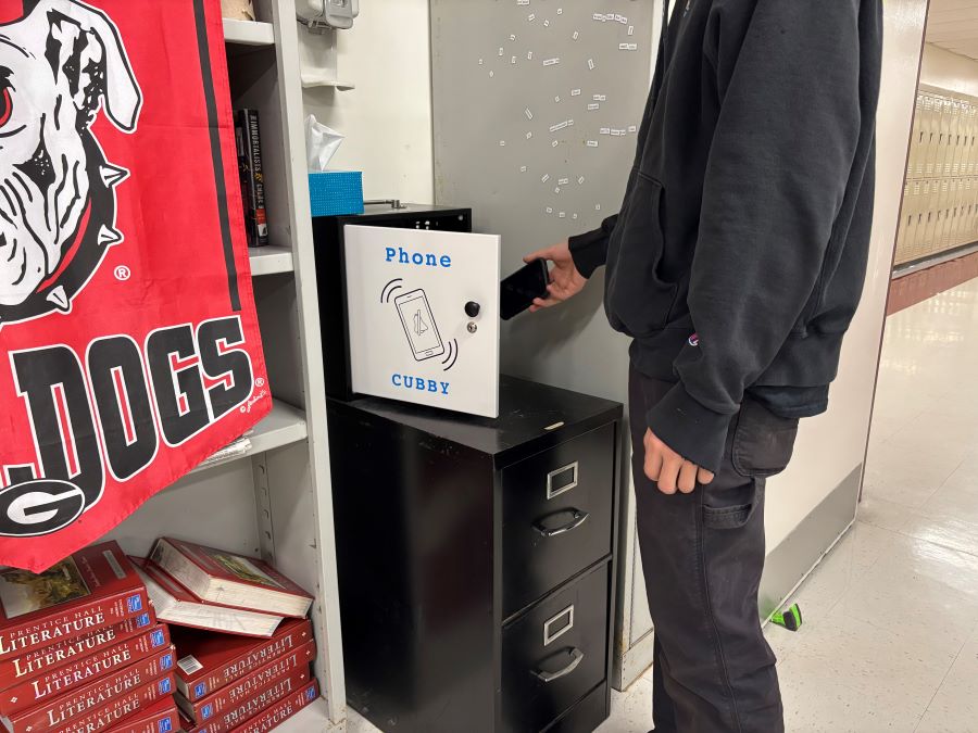 Phone lockers introduced in Goffstown High School